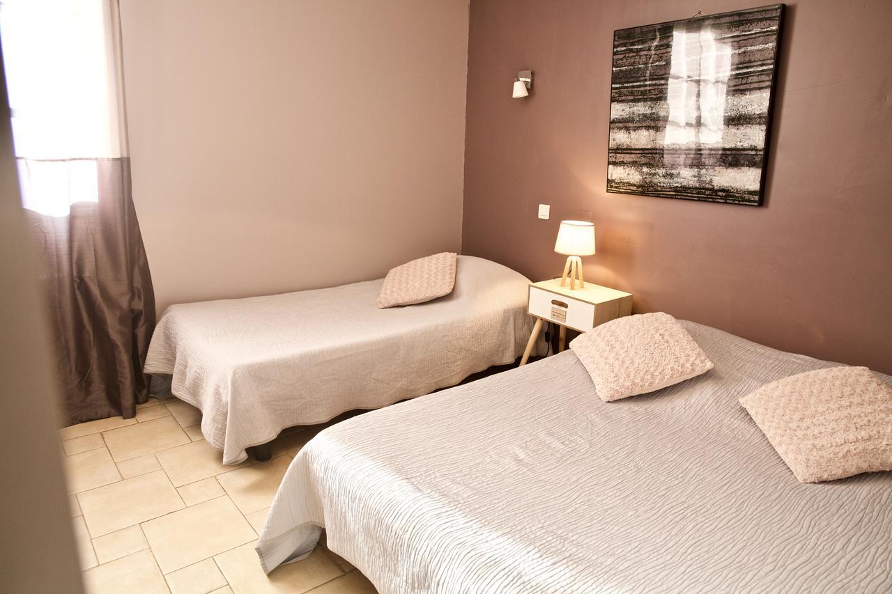 Le Bernon Hotel Connaux Luaran gambar
