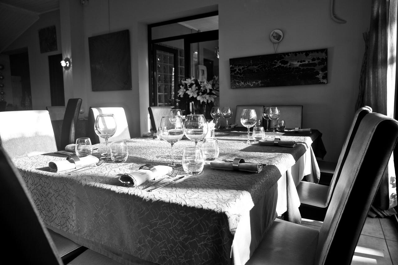 Le Bernon Hotel Connaux Luaran gambar