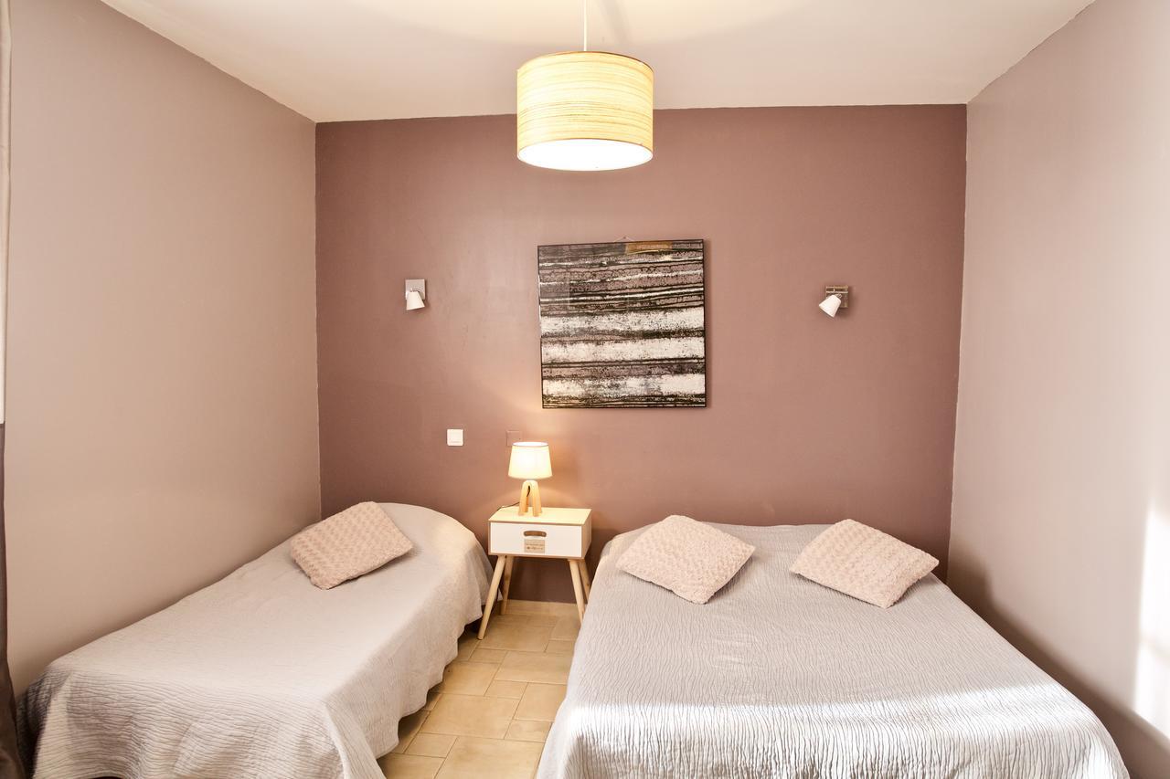 Le Bernon Hotel Connaux Luaran gambar